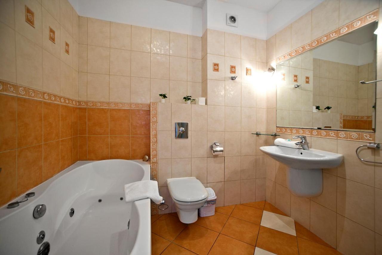 3 Bedrooms Apartment Zoliborz Gwiazdzista Varsovia Exterior foto